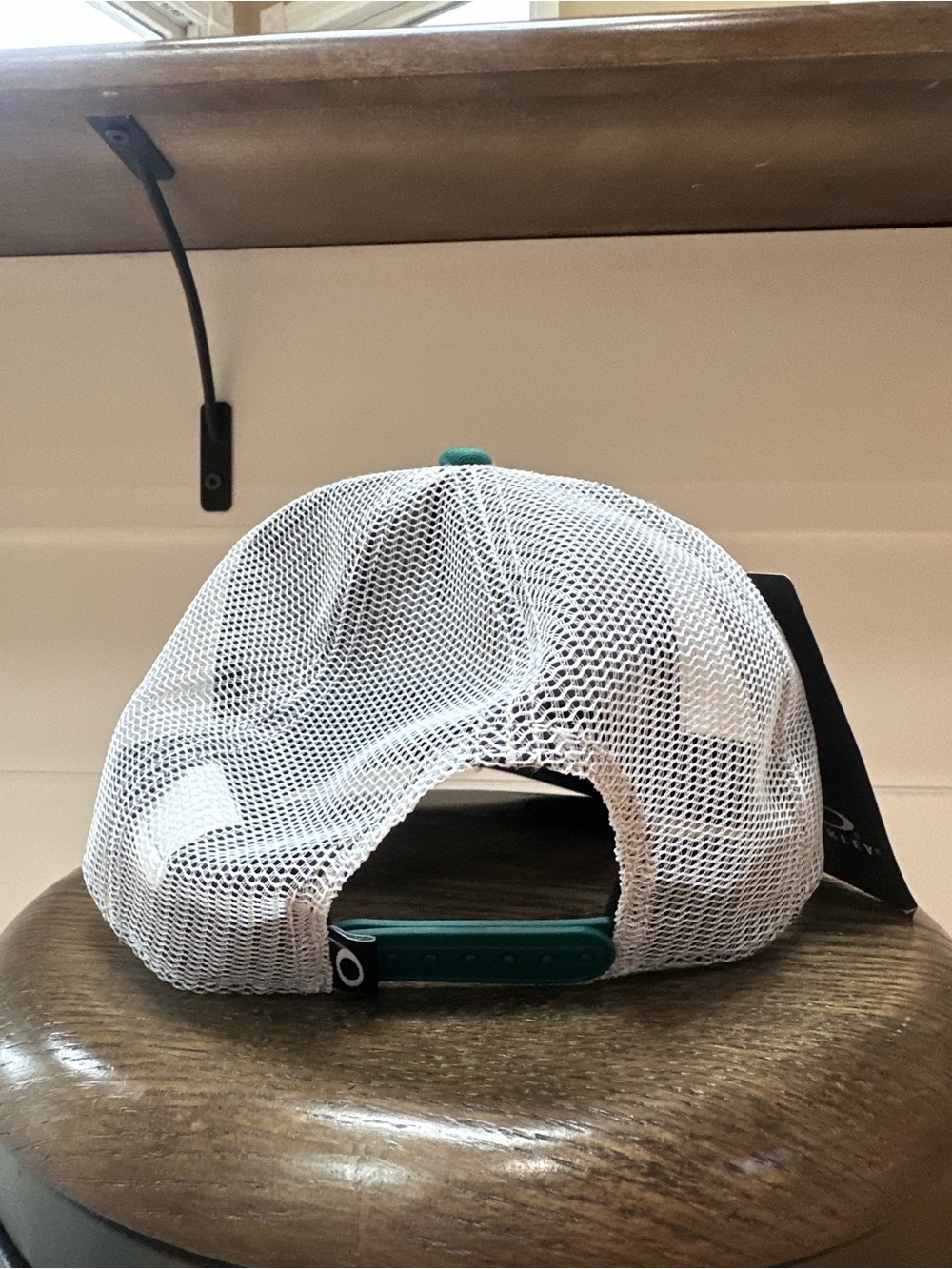 Oakley Teal and White Mesh Trucker Hat with Snake Patch - Picture 3 of 4